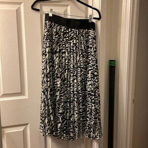 Brand NEW!  INC Black & White Pleated Midi-Skirt with Elastic Waist